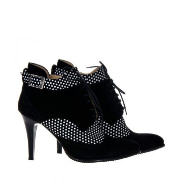 Botine negre piele intoarsa buline