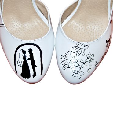 Pantofi mireasa pictati manual