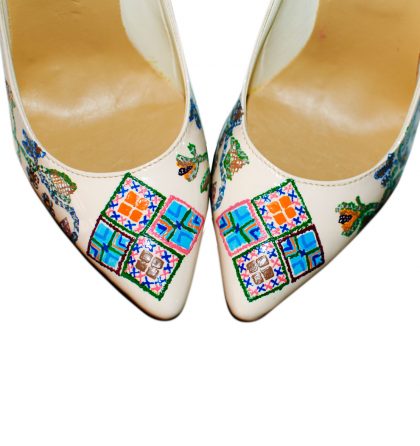 Pantofi stiletto model traditional romanesc