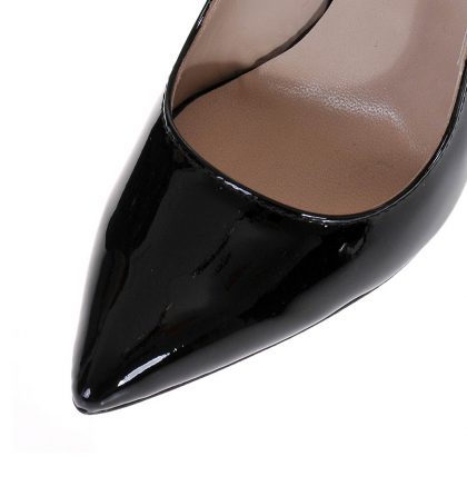 Pantofi stiletto negri piele lacuita