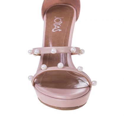 Sandale nude piele accesorizate cu perle