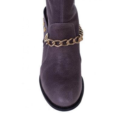 Botine gri piele accesorizate cu lant auriu